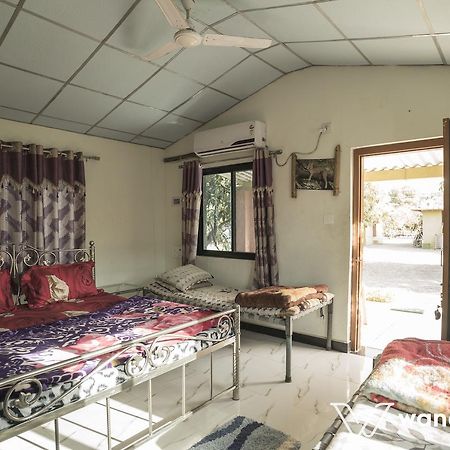Lookout Villa - A Wandertrails Stay ササン・ギル エクステリア 写真