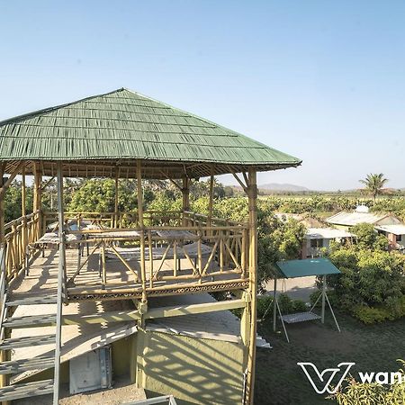 Lookout Villa - A Wandertrails Stay ササン・ギル エクステリア 写真
