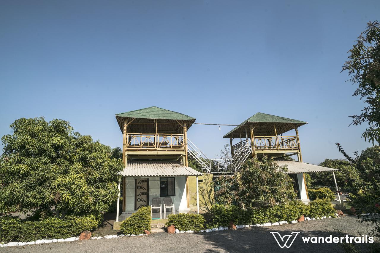 Lookout Villa - A Wandertrails Stay ササン・ギル エクステリア 写真