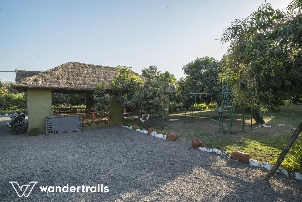 Lookout Villa - A Wandertrails Stay ササン・ギル エクステリア 写真